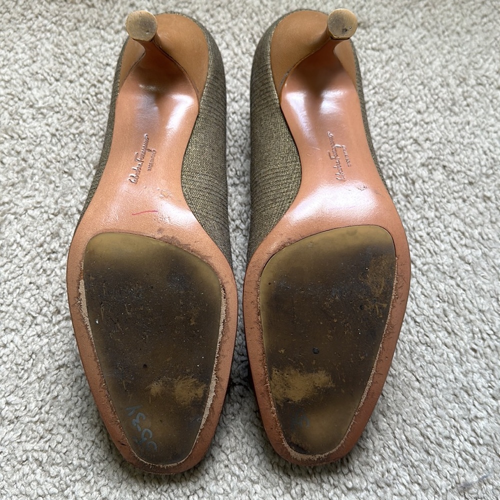 Ferragamo Tweed Heels Size 8.5 - Picture 7 of 10